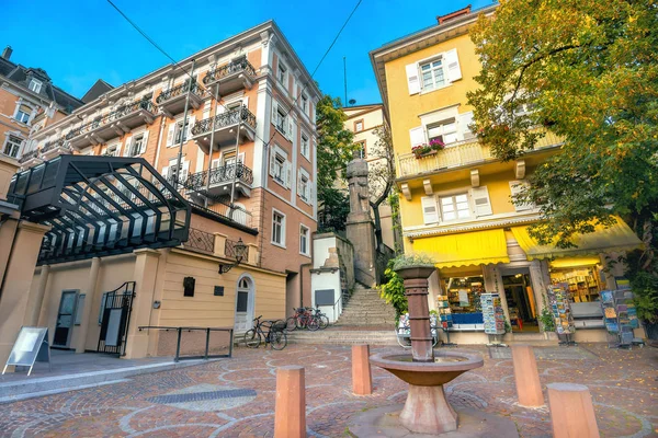 Paisaje Urbano Con Fuente Manantial Natural Monumento Histórico Centro Del — Foto de Stock