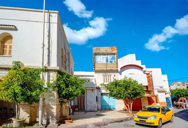 Zdjęcie ulicy w dzielnicy mieszkalnej Nabeul.Tunisia, North Af — Zdjęcie stockowe