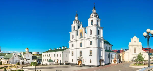 Katedrála Ducha svatého v Minsku, hlavní ortodoxní kostel v Belě — Stock fotografie