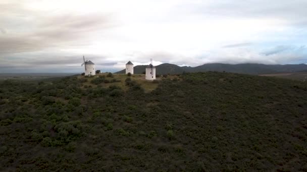 Tramonto Famosi Mulini Vento Raffigurati Nel Famoso Romanzo Don Chisciotte — Video Stock