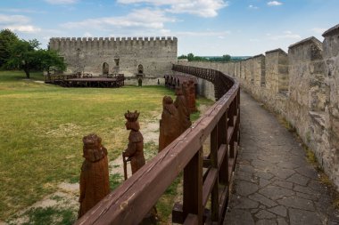 Castle ve savunma duvarına Szydlow, Swietokrzyskie, Polonya