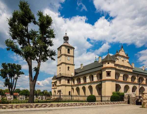Manastır manastırda Wachock, Swietokrzyskie, Polonya
