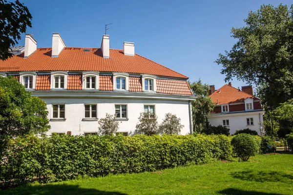 Henkla square, Zoliborz bölgesinde, Varşova, Polonya yakınındaki eski bina