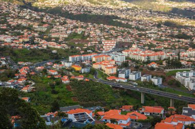 Pico dos Barcelos Funchal city, Madeira, Portekiz için göster