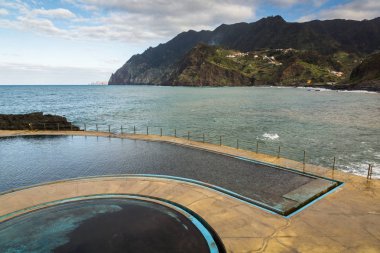 Porto da Cruz Madeira Adası, Portekiz havuzlarında