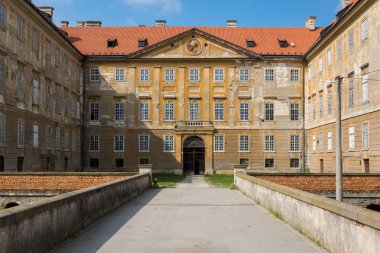 Barok kale Holic, Slovakya