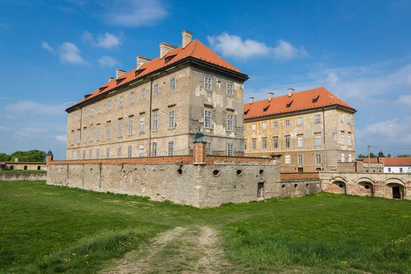 Barok kale Holic, Slovakya