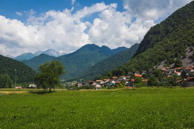 Modrej köyü yakınlarında çoğu na Soci, Slovenya
