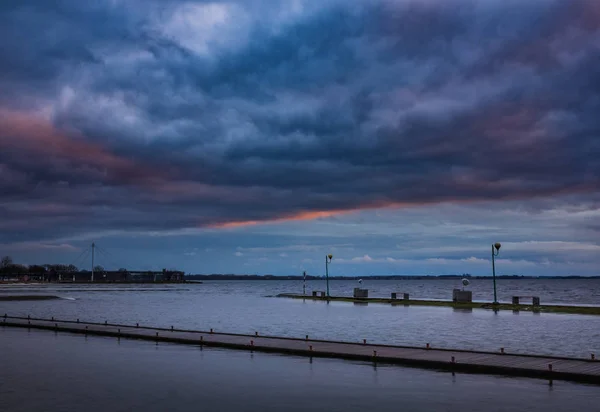 Nubes Tormenta Sobre Lago Niegocin Gizycko Masuria Polonia —  Fotos de Stock