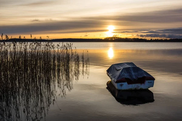 Salida Del Sol Sobre Lago Swiecajty Cerca Wegorzewo Masuria Polonia — Foto de Stock
