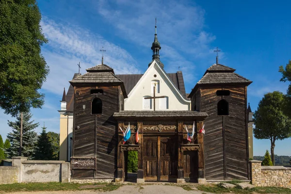 Kyrkan Och Lärk Gate Krynki Swietokrzyskie Polen — Stockfoto