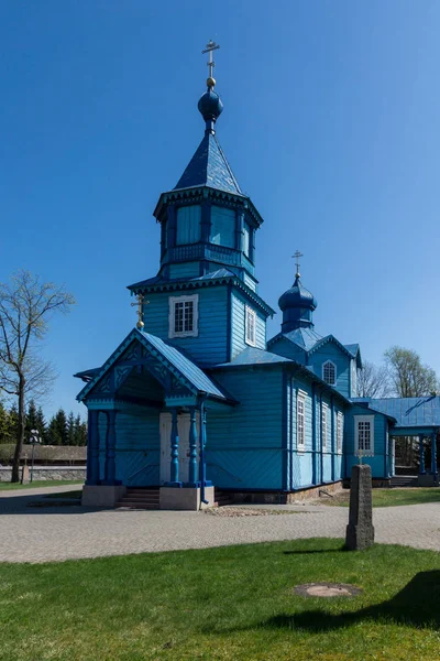 Narew에 신성한 십자가의 높임의 정교회 — 스톡 사진