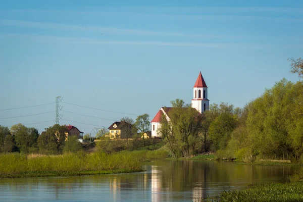 ポーランドのポドラシェ Narew Suraz の教会 — ストック写真