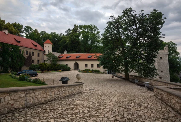 Castello Pieskowa Skala Nel Parco Nazionale Ojcowski Malopolskie Polonia — Foto Stock