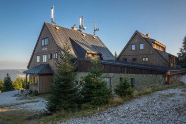 Dev Dağları 'nda jelenka barınağı, sudety, Çek Cumhuriyeti