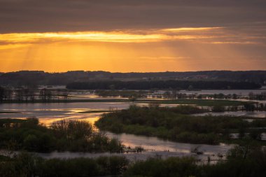 Strekowa Gora, Podlaskie, Po Narew backwaters üzerinde gün batımı