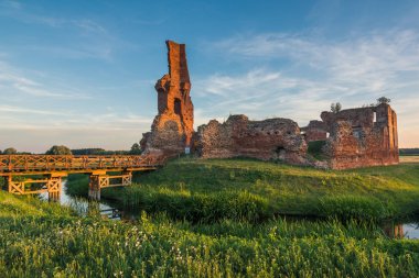 Biesiekiery, Polonya'daki Ortaçağ şövalye kalesi