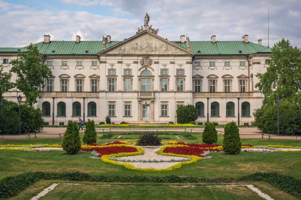 Palácio barroco de Krasinski em Varsóvia, Polônia — Fotografia de Stock