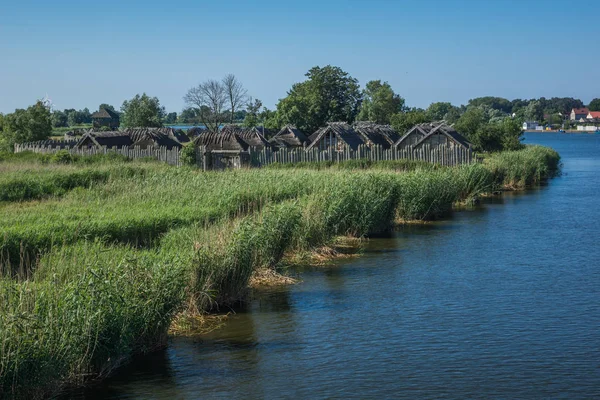 Dorf der Sklaven und Wikinger in Wolf, Polen — Stockfoto