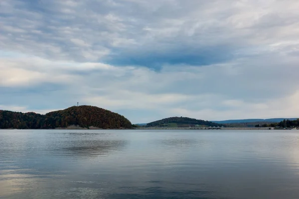 Jezioro Solina w Polanczyk, Bieszczady, Polska — Zdjęcie stockowe