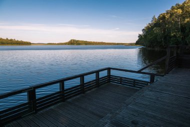 Wigierski Ulusal Parkı, Podlaskie, Polonya yakınlarındaki Wigry Gölü üzerinde 