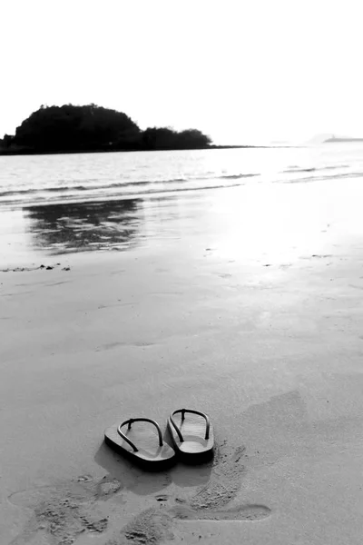 plaj deniz kum su okyanus yaz tatili seyahat gökyüzü sahil Ayakkabı Ayakkabı