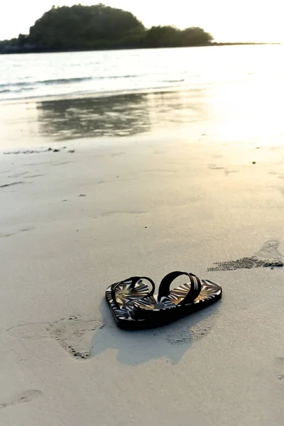 plaj deniz kum su okyanus yaz tatili seyahat gökyüzü sahil Ayakkabı Ayakkabı