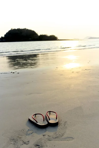 plaj deniz kum su okyanus yaz tatili seyahat gökyüzü sahil Ayakkabı Ayakkabı