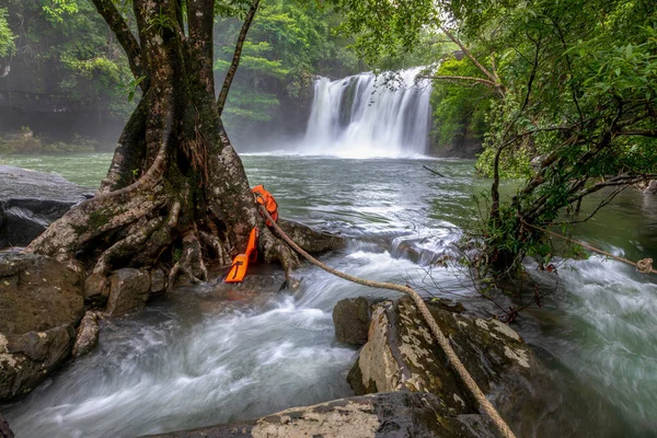 akış creek taş falls park dağ şelale su doğa Nehri akış orman manzara cascade yeşil kaya kaya düşmek