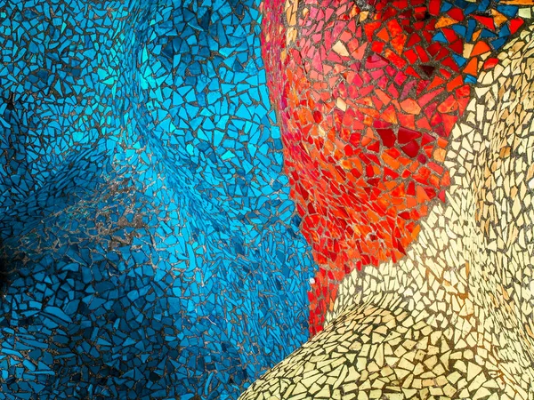 Parlak renkli mozaik karolar