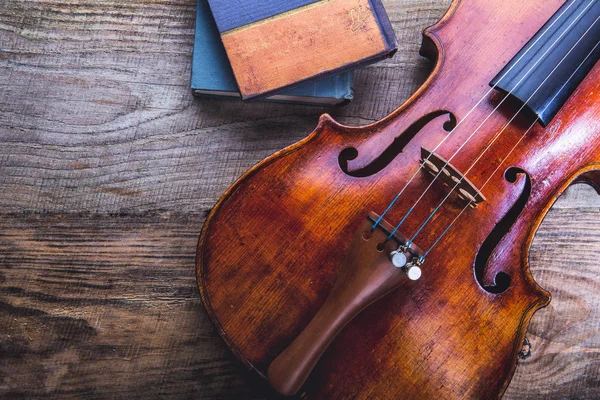 Eski unplaned arka plan panoları antik keman