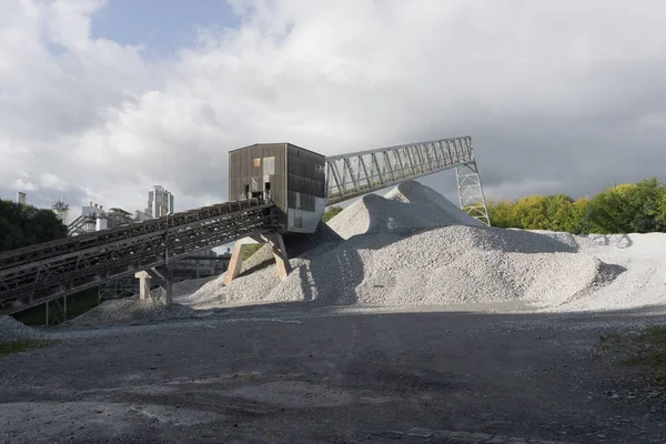 Carrière industrielle avec roche — Photo