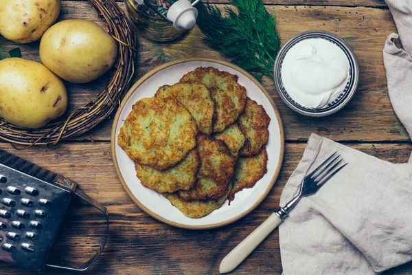 Stekt Potatispannkakor Rosti Kartoffelpuffer Latkes Draniki Rösti Traditionell Potatis Fritters — Stockfoto