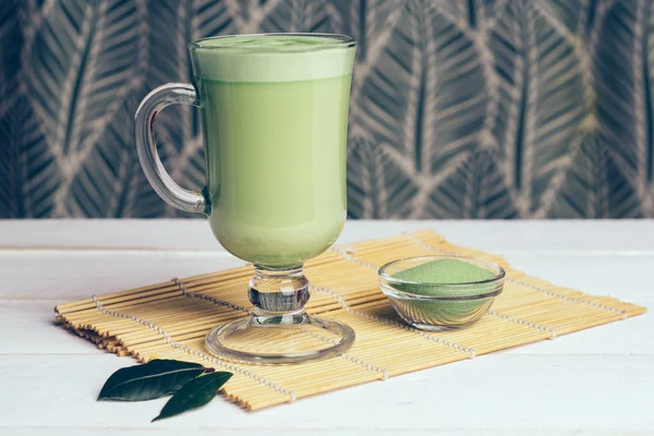 Vegan Coco Matcha Latte Latte Chá Verde — Fotografia de Stock