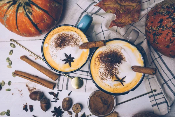 Pumpkin Spice Latte Nebo Kávu Skořicí Muškátovým Oříškem Podzim Podzim — Stock fotografie