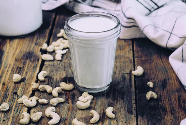 Fresh Organic Raw Vegan Cashew Milk Cashew Nuts Wodden Background — Stock Photo, Image