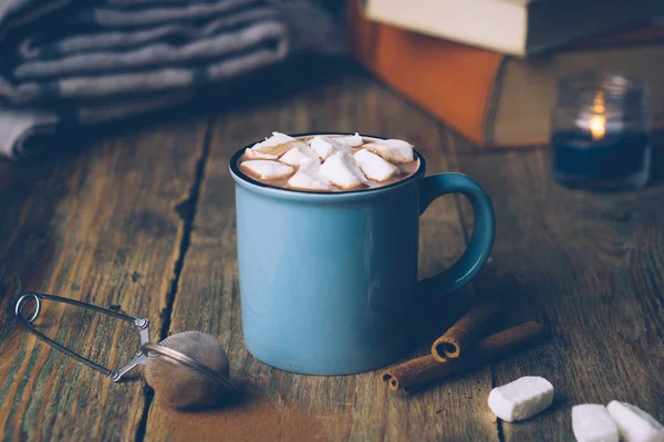 Secangkir Coklat Panas Atau Coklat Panas Dengan Marshmallow Dan Tongkat — Stok Foto