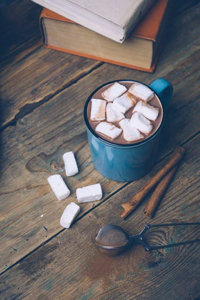 Secangkir Coklat Panas Atau Coklat Panas Dengan Marshmallow Dan Tongkat — Stok Foto