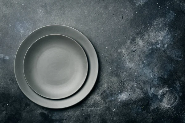 Gray Empty Plate Ceramic Gray Stone Background Gray Minimalism Concept — Stock Photo, Image