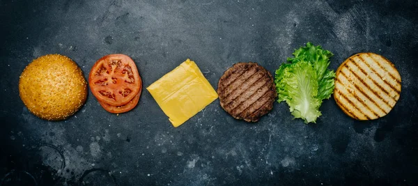 Σπίτι Made Burger σύνθεση (συνταγή). Προϊόντα για το κλασικό — Δωρεάν Φωτογραφία