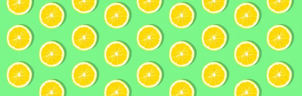Patrón de limón fresco (limones) sobre fondo rosa. Concepto mínimo — Foto de Stock