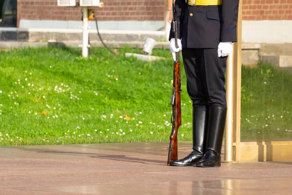 Soldat Russe Garde Kremlin Moscou Garde Honneur Près Tombe Soldat — Photo