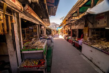 Gangotri, Uttrakhand, hindistan - 8 Ekim 2018 : Gangotri Market - Uttrakhand
