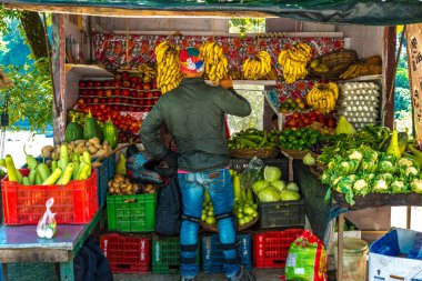 Dharchula, Uttrakhand, hindistan - 26 Eylül 2018 : Fruit Shop Near Dharchula - India Nepal Border, Uttrakhand