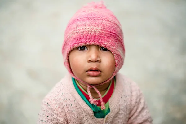 Kullu, Himachal Pradesh, India - February 05, 2019 : Photo of A Himalayan Boy in Himalayas — Stock Photo, Image