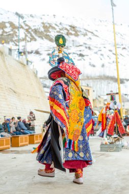 Spiti, Himachal Pradesh, Hindistan - 24 Mart 2019 : Geleneksel Monk Mask Dance