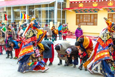 Spiti, Himachal Pradesh, Hindistan - 24 Mart 2019 : Himalayalar'da Geleneksel Maske Dans Festivali