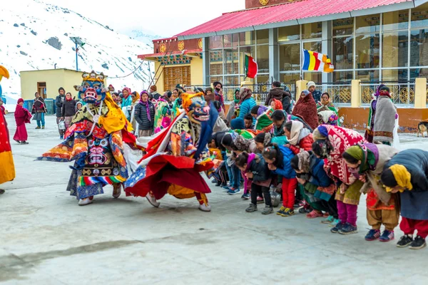 Spiti, Himachal Pradesh, Hindistan - 24 Mart 2019 : Himalayalar'da Geleneksel Maske Dans Festivali — Stok fotoğraf