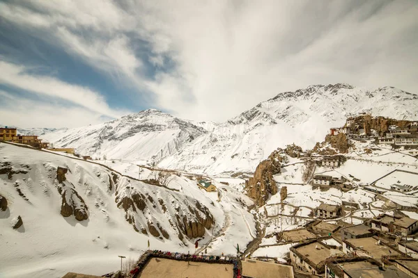 Himalayalar'da kışlarda bir köy - Spiti vadisi