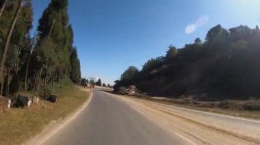 Dağlardaki Yol Videosu